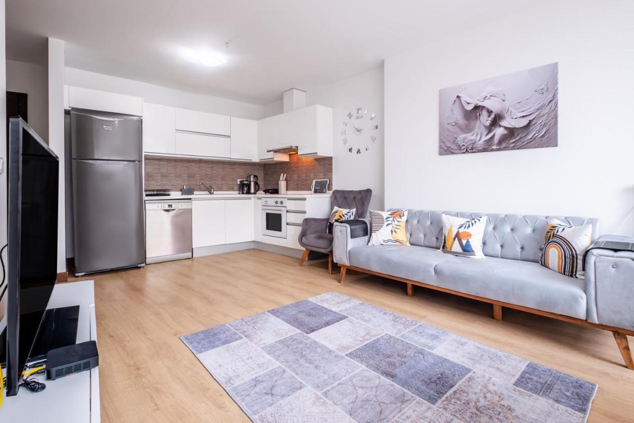 Charming Flat With City View In Atasehir Istanbul Ngoại thất bức ảnh